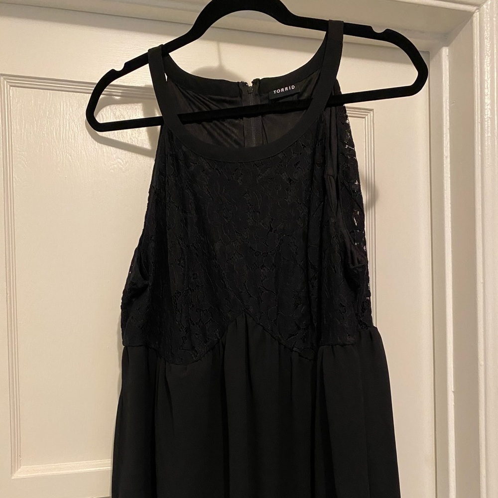 Torrid Black Lace Peplum Chiffon Tank - Picture 4 of 6